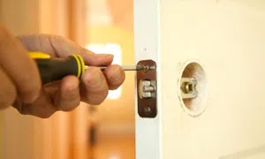 Lock Safe Services Fort Pierce, FL 772-210-4261 Lock Safe Services Fort Pierce, FL 772-210-4261 - 24-hour-emergency-locksmith